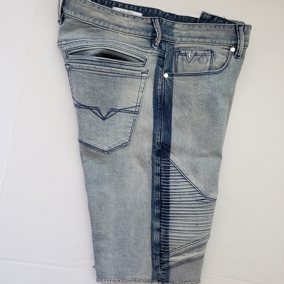 NWT GUESS Slim Fit Deconstructed Denim Shorts 32 - Picture 6 of 7